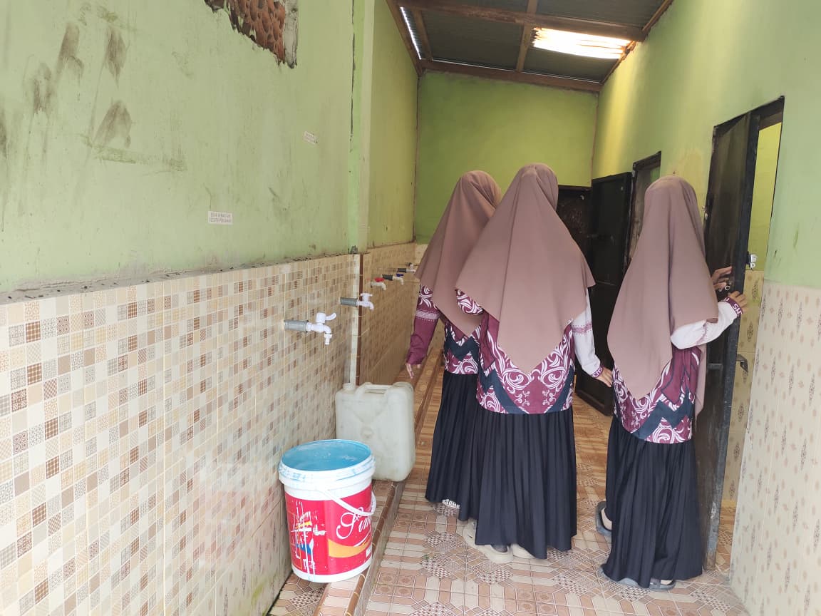 Dokumentasi kegiatan BERSIH BERSIH MASJID JAMI' ITTIHADUL MUSLIMIN