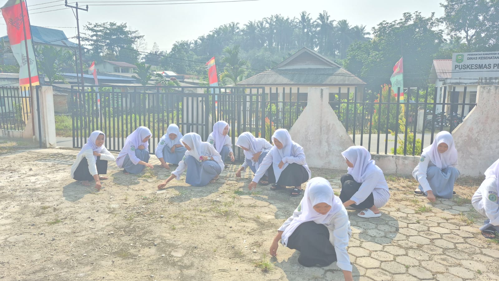 Gerakan Bersih-Bersih Masjid di MASJID NURUL HUDA, Kecamatan Kerinci Kanan — Aksi MAS AR-RIYADH