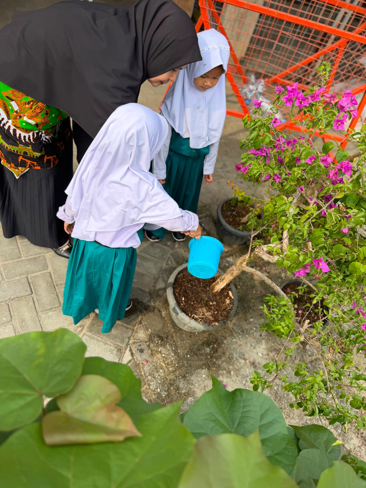 Dokumentasi kegiatan Gerakan Bersih - Bersih Masjid ( GEBERMAS )