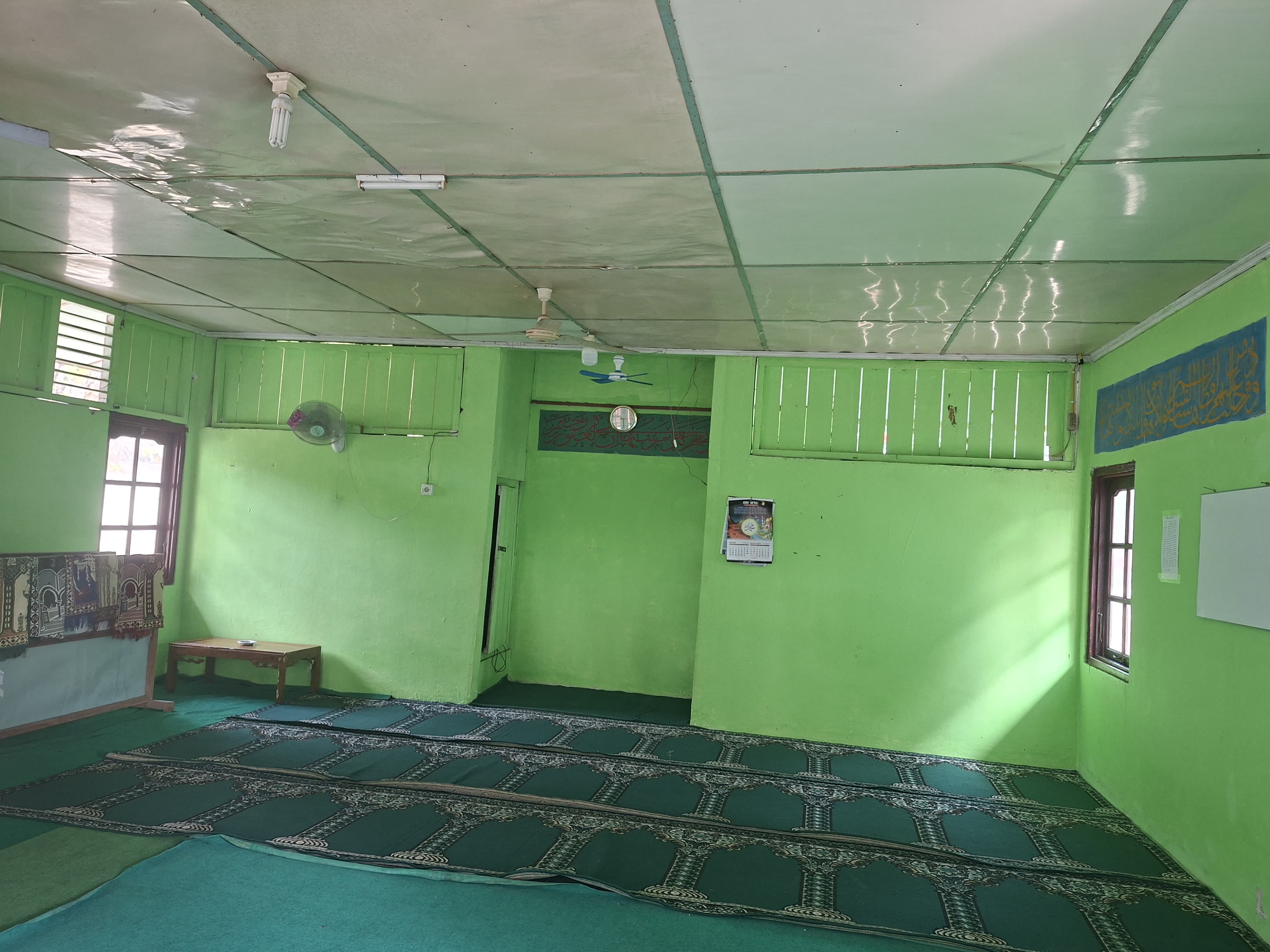 Dokumentasi kegiatan GERAKAN BERSIH-BERSIH MASJID DAN MUSHOLLA DI MASJID AT-TAQWA DAN MUSHOLLA MIFTAHUL HUDA