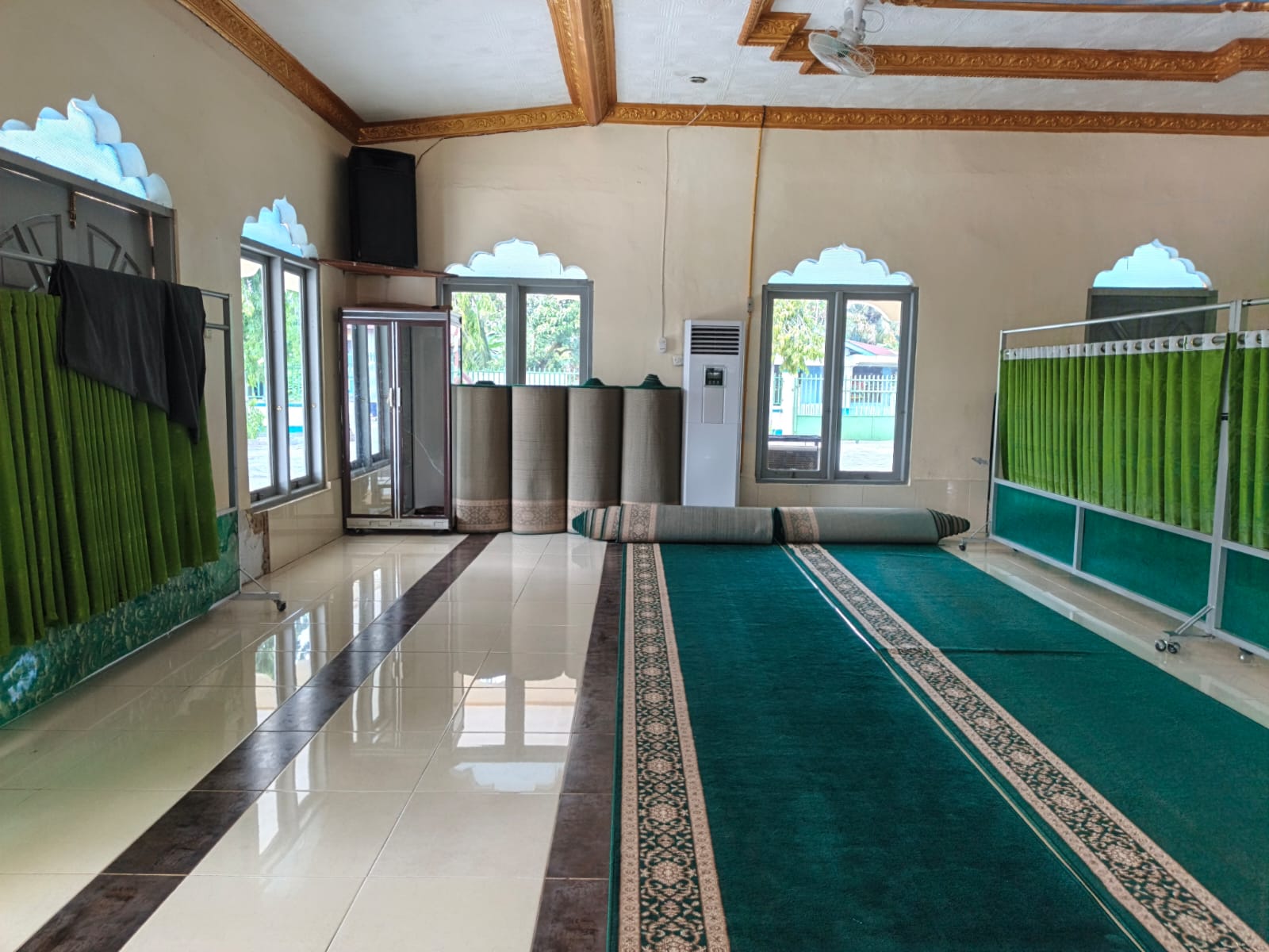 Dokumentasi kegiatan GERAKAN BERSIH-BERSIH MASJID DAN MUSHOLLA DI MASJID AT-TAQWA DAN MUSHOLLA MIFTAHUL HUDA
