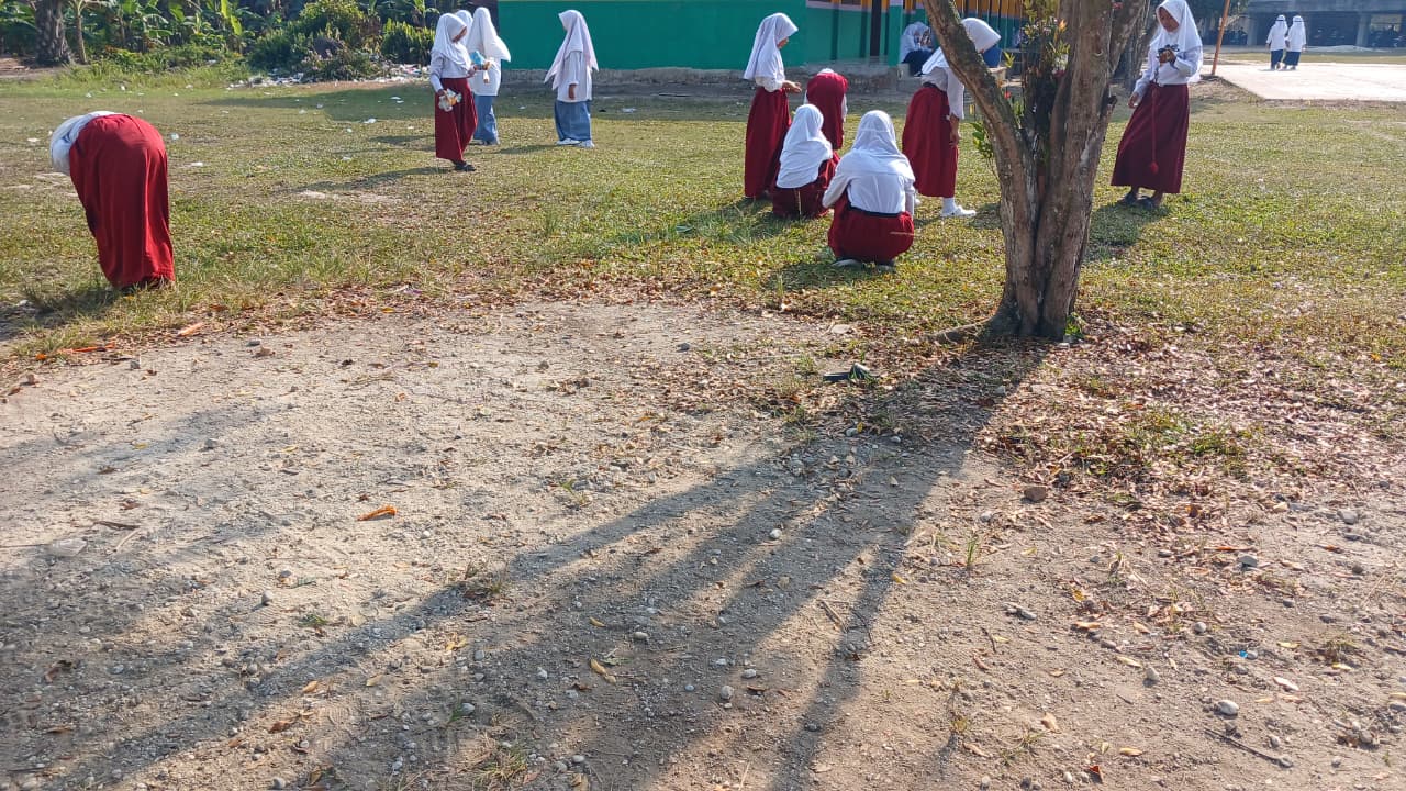 Dokumentasi kegiatan Bersih bersih Majid Baitul Muttaqien