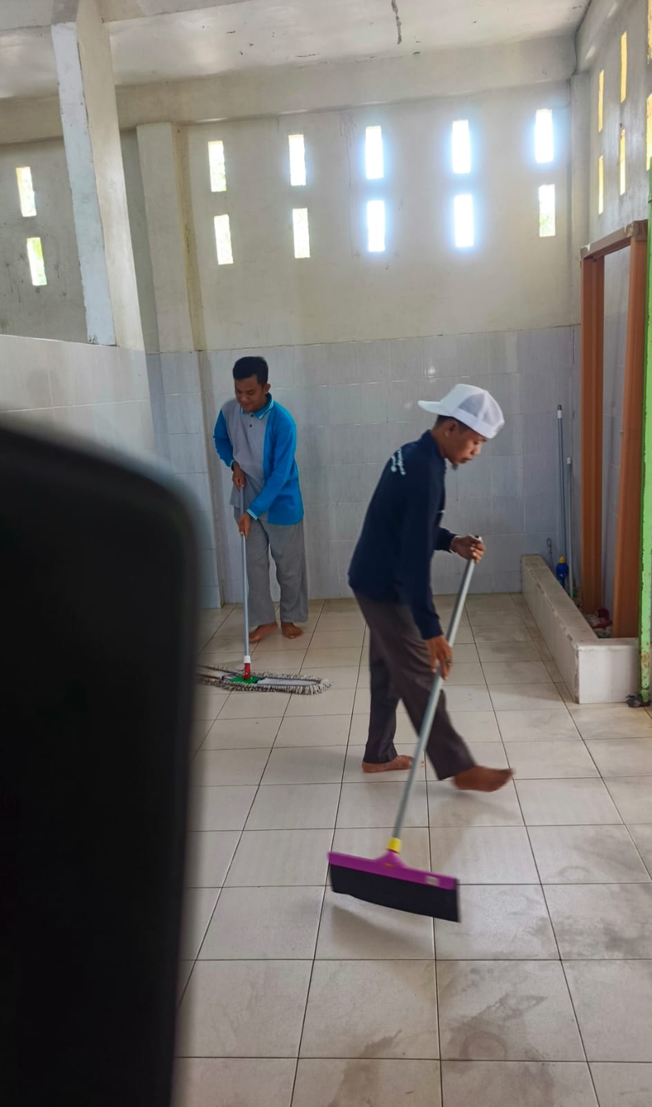 Dokumentasi kegiatan Bersama Menjaga Kebersihan Masjid