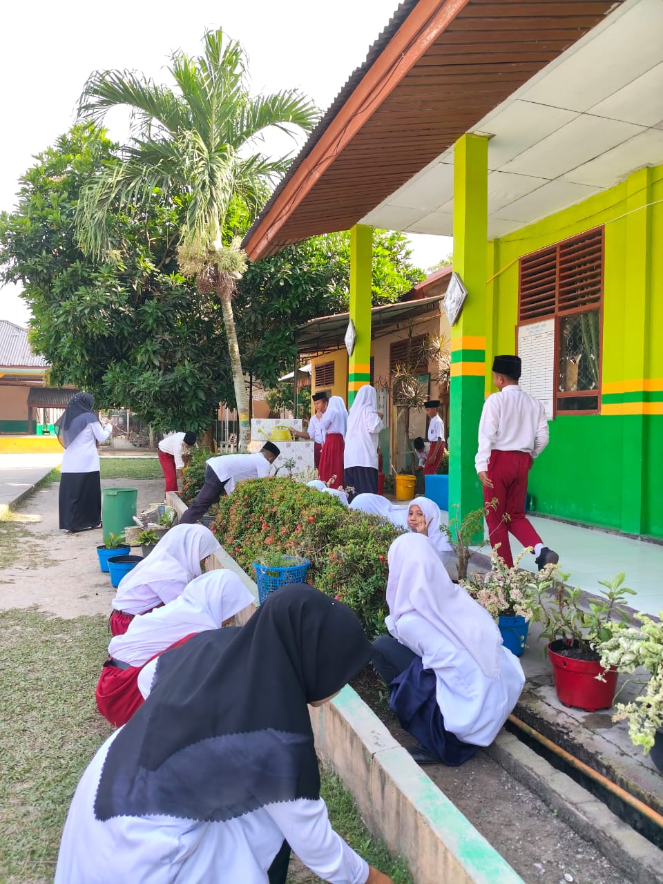 Dokumentasi kegiatan GEBER MAS (Gerakan Bersih-Bersih)
