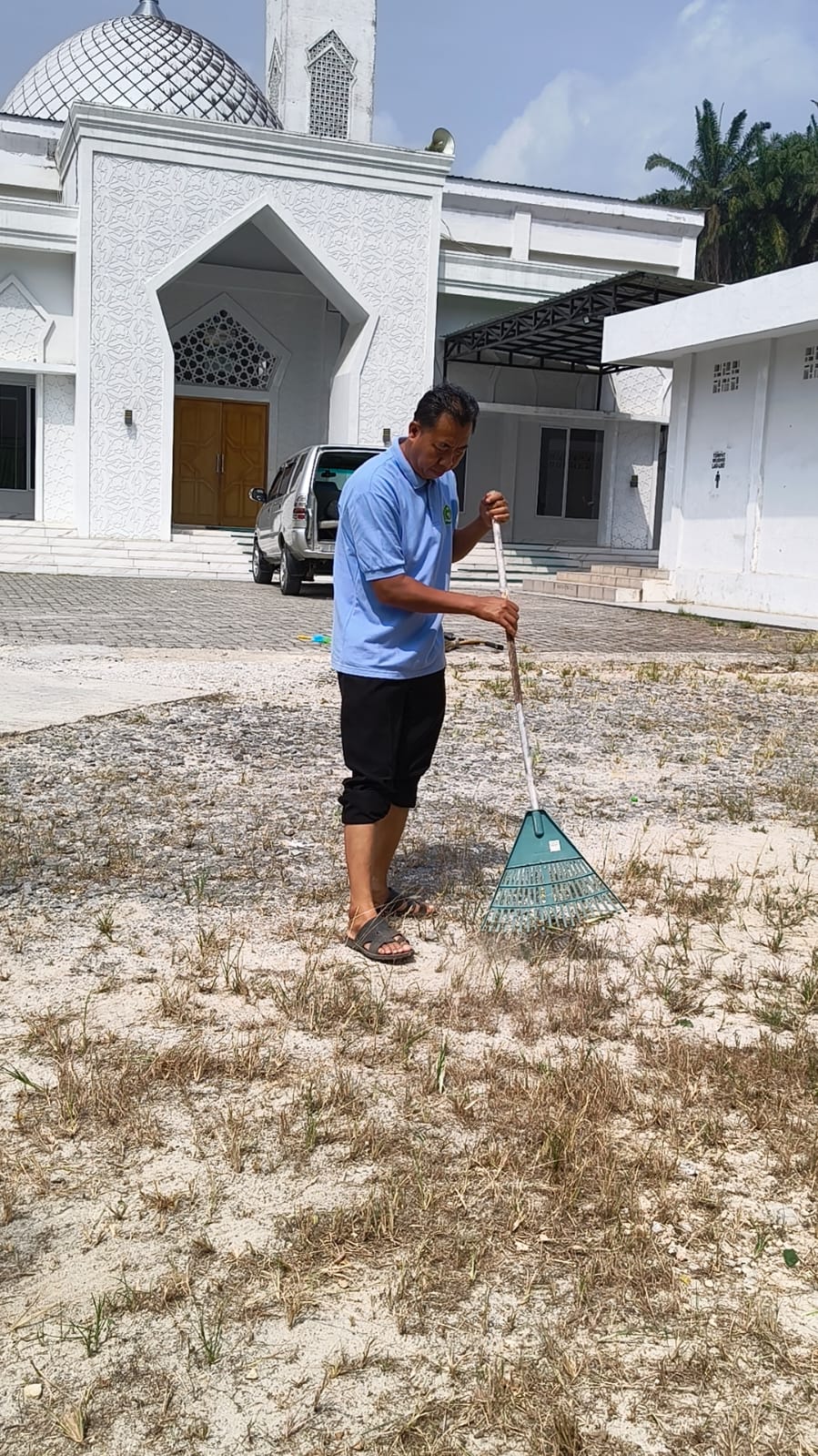 Dokumentasi kegiatan GEBER MASJID DI MASJID DARUL ULUM, BUKIT AGUNG, KERINCI KANAN, SIAK