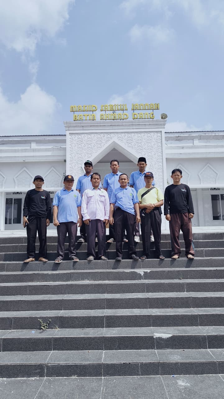 Dokumentasi kegiatan GEBER MASJID DI MASJID DARUL ULUM, BUKIT AGUNG, KERINCI KANAN, SIAK