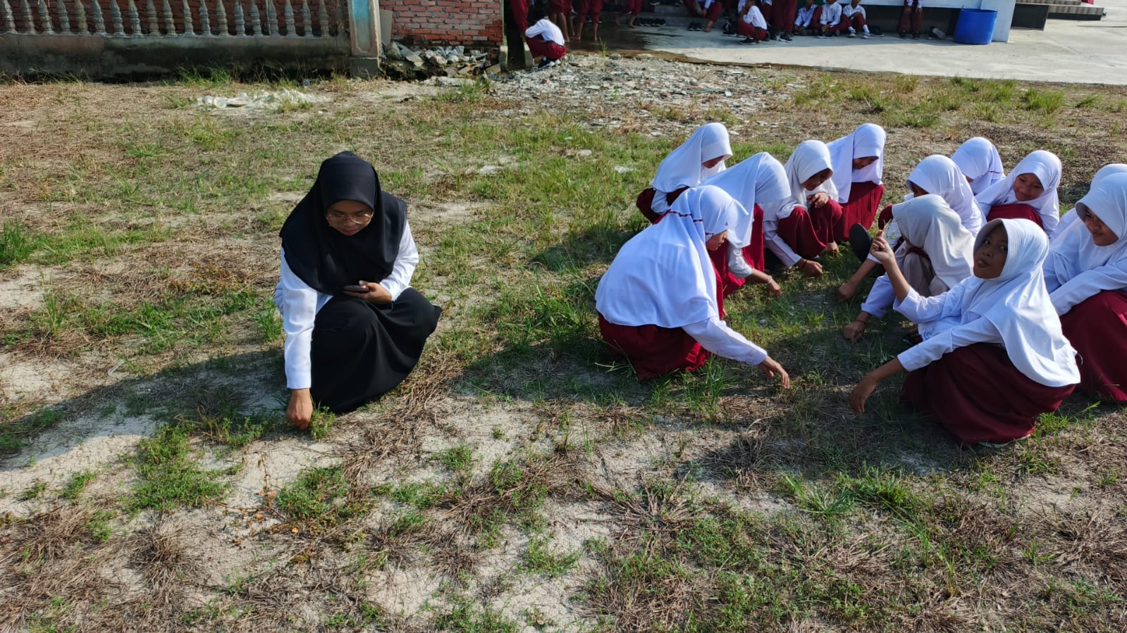 Dokumentasi kegiatan Gerakan Bersih-bersih mesjid